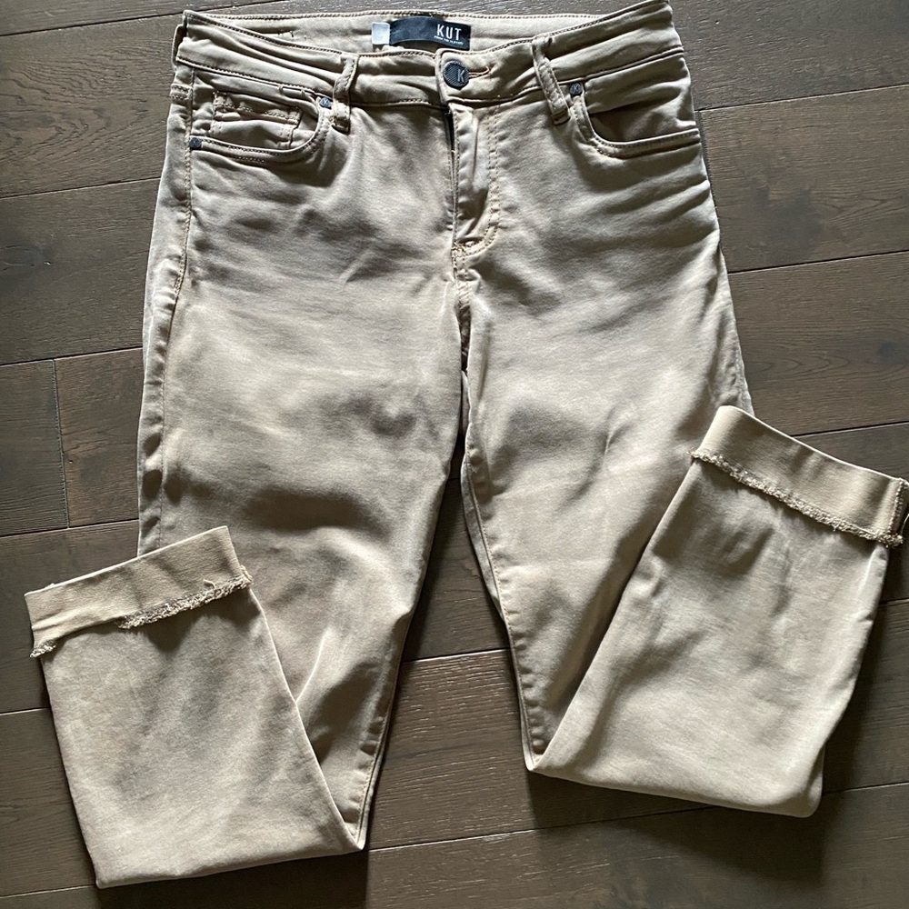 Kut from the Kloth Amy Crop Straight Leg Jeans